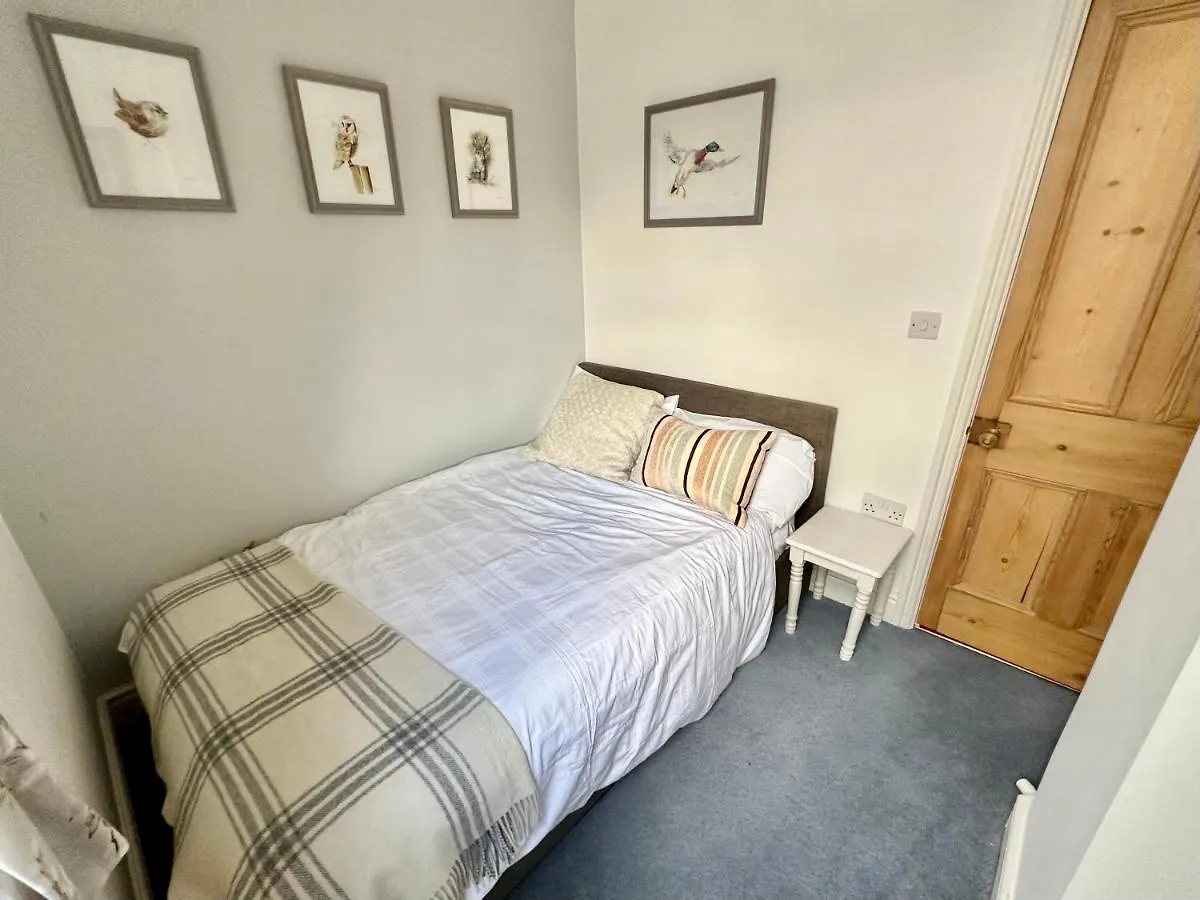 Riverside House - With Parking York Vakantiehuis